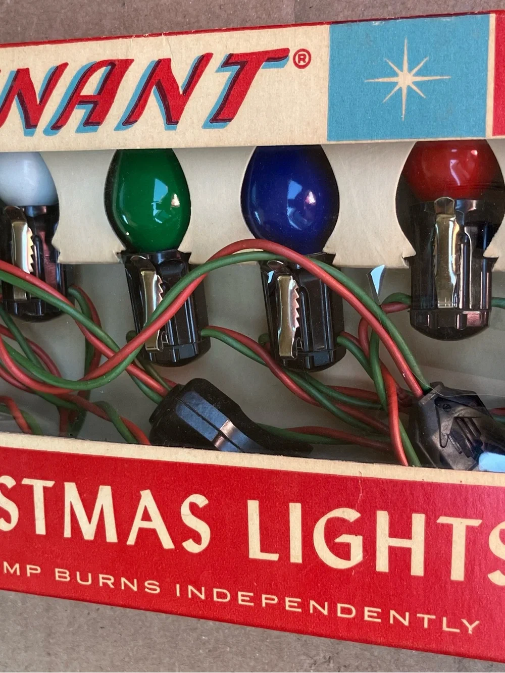 Vintage Pennant Indoor Christmas Lights ~ 7 Lights ~ NO. 1500K ~ from 1950’s
